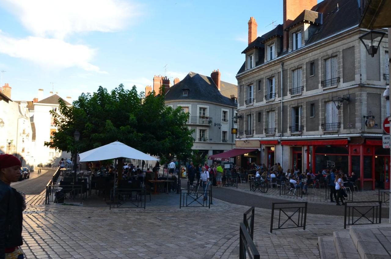 Le Vinci Studio Tout Confort Proche Centre Ville Avec Terrasse Et Parking Blois Exterior foto